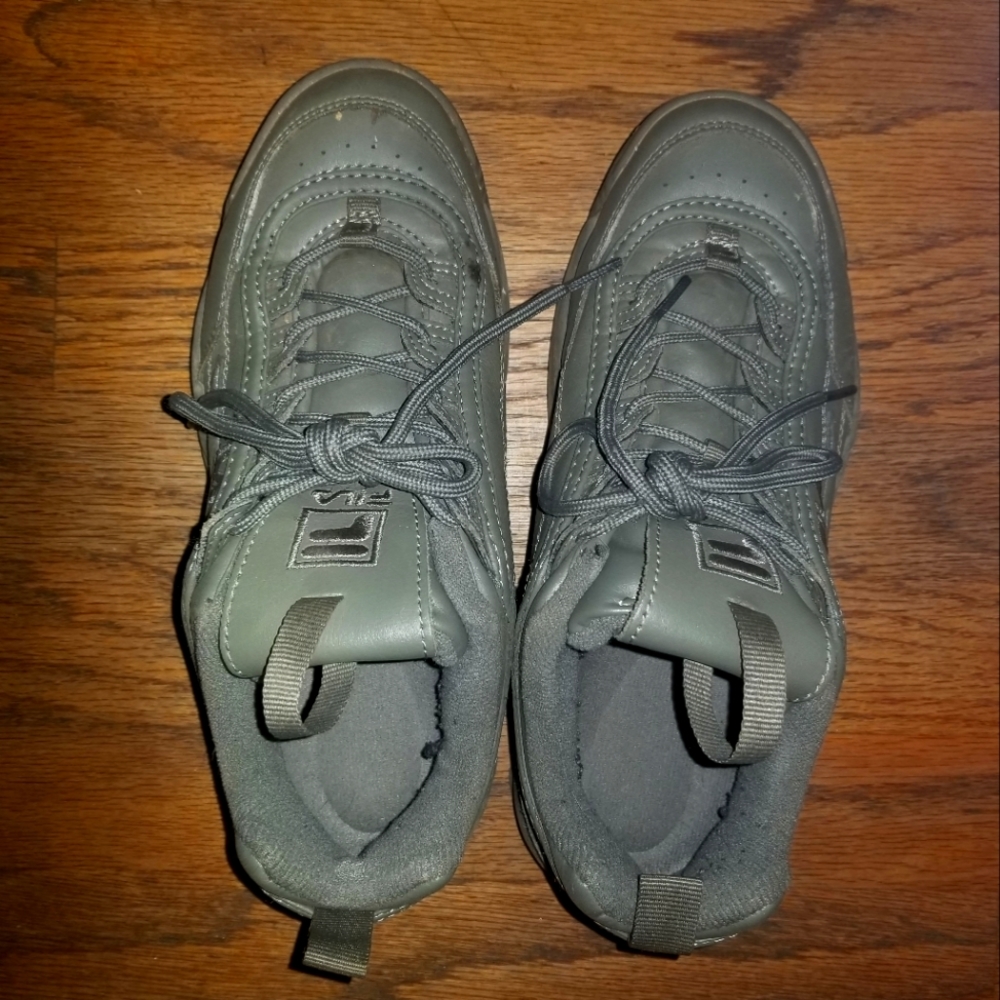 FILA army green disrupters size 8